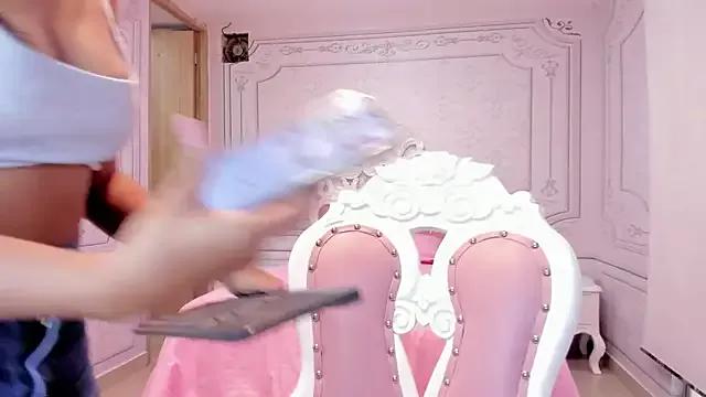 Daphne_Fox_ from StripChat is Freechat