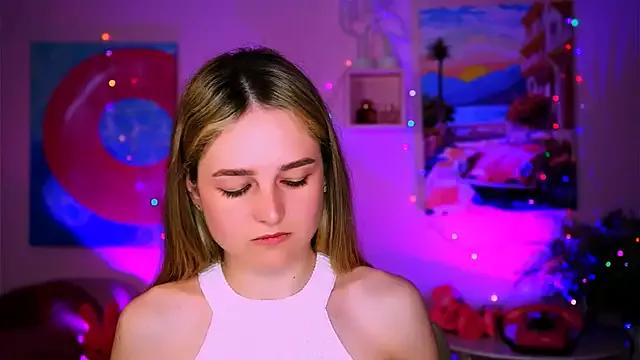 DeboraLarson from StripChat is Freechat