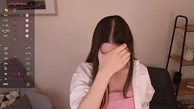 Demi_Crain from StripChat is Freechat