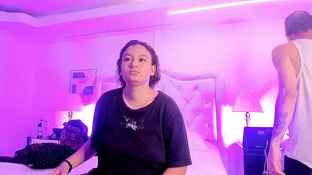 elara_x_hache from StripChat is Freechat