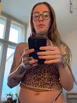 Girls ecstasy: Improve your chatting skills with these steamy streamers, and dive into the immersive world of exposed attraction.