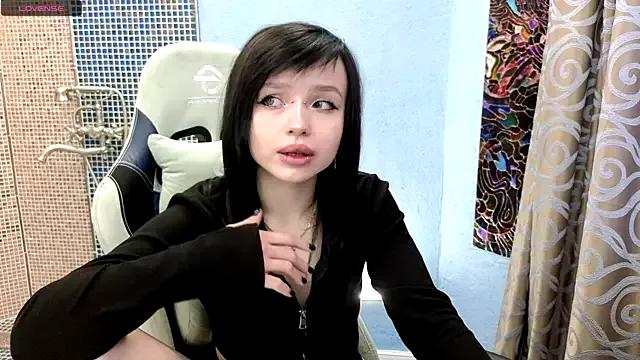 Elizabeth_darling from StripChat is Freechat