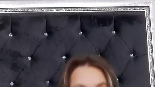 Girls ecstasy: Improve your chatting skills with these steamy streamers, and dive into the immersive world of exposed attraction.