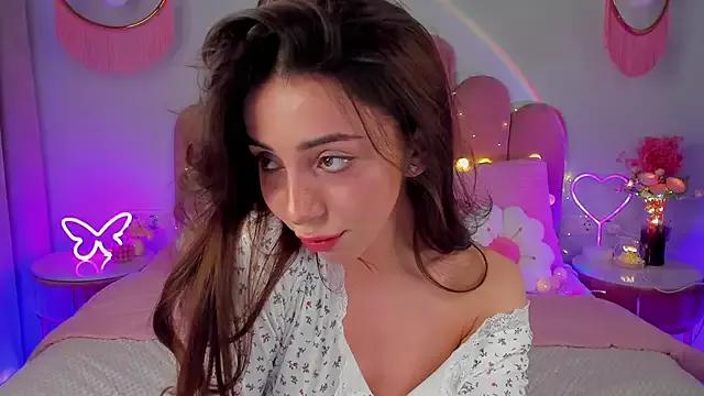 Girls: Stay up-to-date with the new immersive cumshows range and check-out the cutest escorts exhibit their wet clitoris and sweet physiques as they strip off and climax.