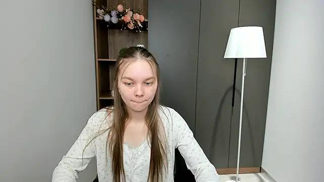 ElvinaCrute webcams show profile image 