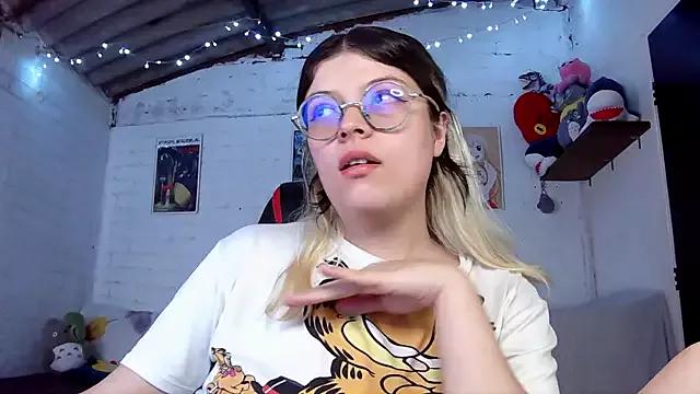 Emily__katz from StripChat is Freechat