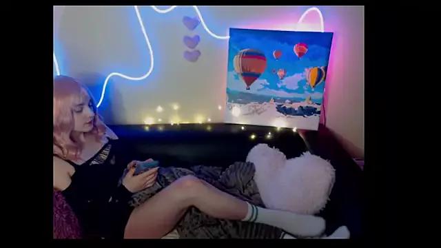 Girls: Stay up-to-date with the new immersive cumshows range and check-out the cutest escorts exhibit their wet clitoris and sweet physiques as they strip off and climax.