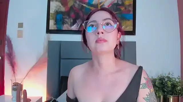 Girls: Stay up-to-date with the new immersive cumshows range and check-out the cutest escorts exhibit their wet clitoris and sweet physiques as they strip off and climax.