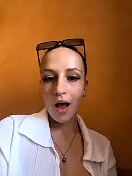 Photos of emma4xxx from StripChat is Freechat