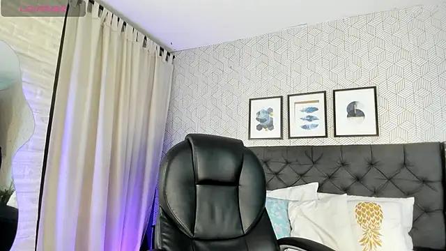 Girls: Stay up-to-date with the new immersive cumshows range and check-out the cutest escorts exhibit their wet clitoris and sweet physiques as they strip off and climax.