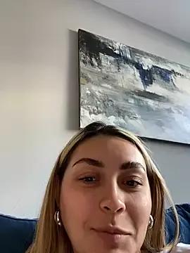 emma_oxford from StripChat is Freechat