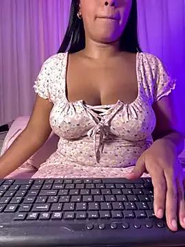 Photos of ericajohnson_ from StripChat is Freechat