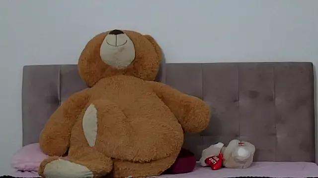 Eva-Star from StripChat is Freechat