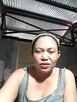 Everleigh_mom from StripChat is Freechat