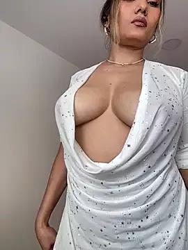 Girls: Stay up-to-date with the new immersive cumshows range and check-out the cutest escorts exhibit their wet clitoris and sweet physiques as they strip off and climax.