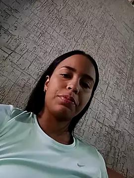 Photos of Fernanda30 from StripChat is Freechat