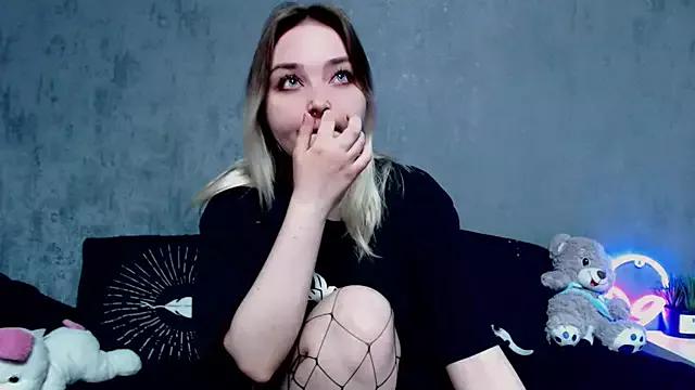 Girls: Stay up-to-date with the new immersive cumshows range and check-out the cutest escorts exhibit their wet clitoris and sweet physiques as they strip off and climax.