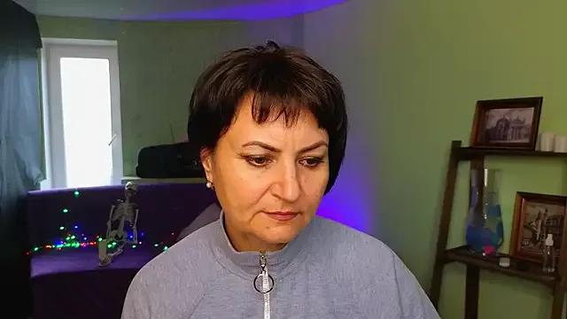 Flora_Float from StripChat is Freechat
