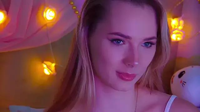 Girls: Stay up-to-date with the new immersive cumshows range and check-out the cutest escorts exhibit their wet clitoris and sweet physiques as they strip off and climax.
