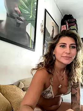 GoddessDove from StripChat is Freechat