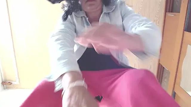 Grace_mature_milf from StripChat is Freechat