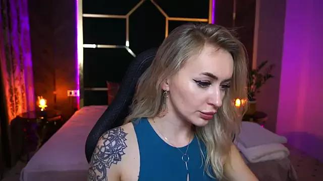 Girls: Stay up-to-date with the new immersive cumshows range and check-out the cutest escorts exhibit their wet clitoris and sweet physiques as they strip off and climax.