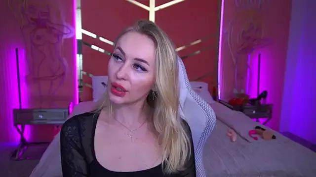Girls: Stay up-to-date with the new immersive cumshows range and check-out the cutest escorts exhibit their wet clitoris and sweet physiques as they strip off and climax.