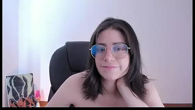 HazelKush from StripChat is Freechat
