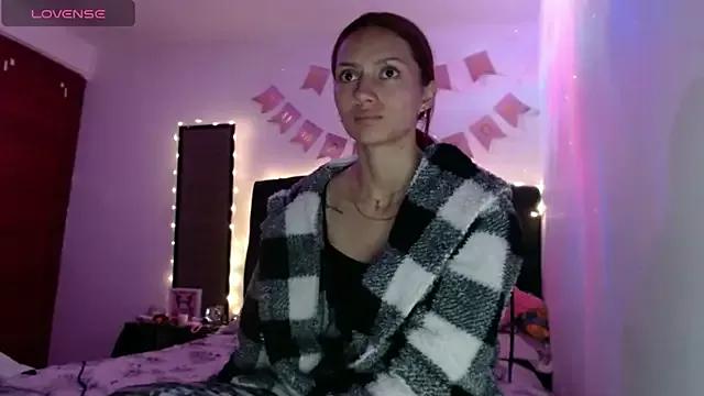 holy_juli from StripChat is Freechat