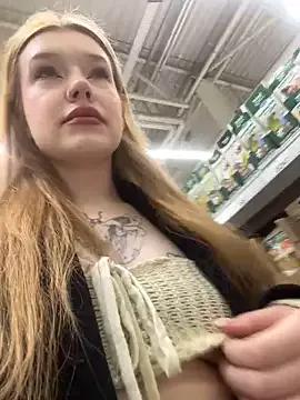 Honey___Hot from StripChat is Freechat