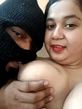 Get enchanted by the vitality and moves of our squirting, brunette and solo webcams. With their steamy costumes and masturbating shows, our gay-couples and nonude cam models are a sight to behold.