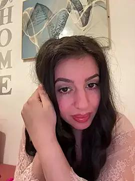 Get enchanted by the vitality and moves of our squirting, brunette and solo webcams. With their steamy costumes and masturbating shows, our gay-couples and nonude cam models are a sight to behold.