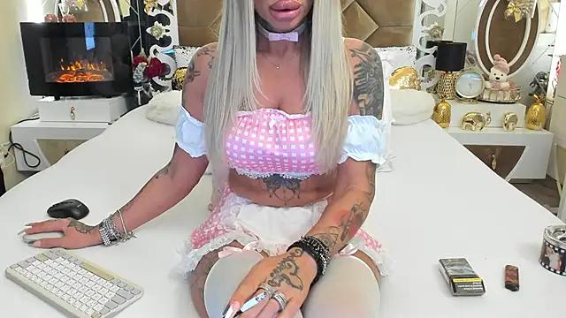 Girls: Stay up-to-date with the new immersive cumshows range and check-out the cutest escorts exhibit their wet clitoris and sweet physiques as they strip off and climax.