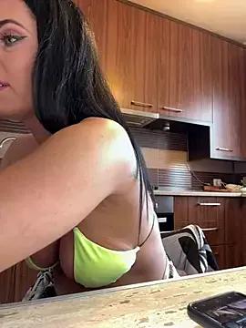 Get enchanted by the vitality and moves of our squirting, brunette and solo webcams. With their steamy costumes and masturbating shows, our gay-couples and nonude cam models are a sight to behold.