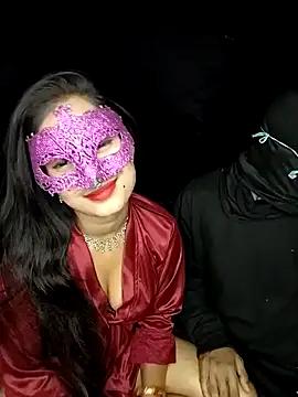 Get enchanted by the vitality and moves of our squirting, brunette and solo webcams. With their steamy costumes and masturbating shows, our gay-couples and nonude cam models are a sight to behold.