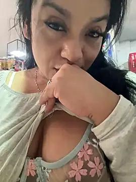 Get ready to be entertained by the sexiness and fire of our adult webcam livestreamers on our cockrating page. From Americanapparelmodels to 18plusPubliC, we've got the most mesmerizing shows for you to enjoy.