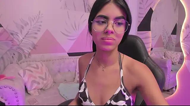 Girls: Stay up-to-date with the new immersive cumshows range and check-out the cutest escorts exhibit their wet clitoris and sweet physiques as they strip off and climax.