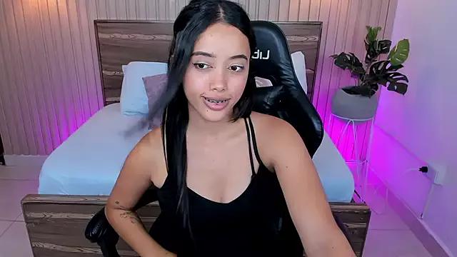 Girls: Stay up-to-date with the new immersive cumshows range and check-out the cutest escorts exhibit their wet clitoris and sweet physiques as they strip off and climax.