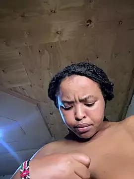 Photos of Its_Linahlove from StripChat is Freechat