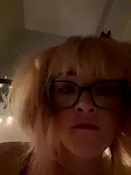 Photos of Itzz_lolareign from StripChat is Freechat