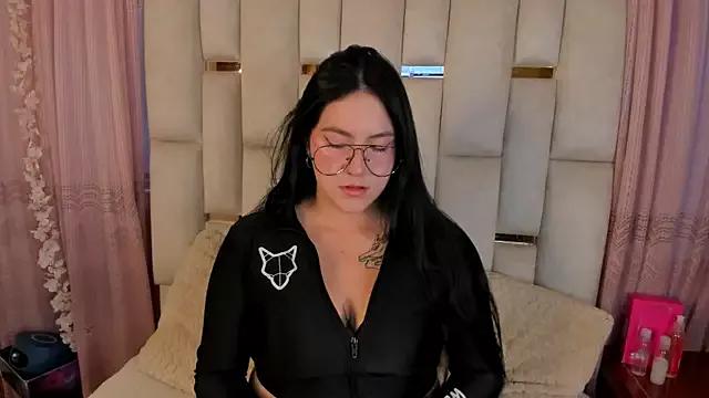Girls: Stay up-to-date with the new immersive cumshows range and check-out the cutest escorts exhibit their wet clitoris and sweet physiques as they strip off and climax.