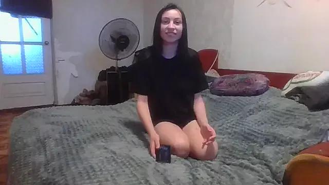 JuicyAlina from StripChat is Freechat