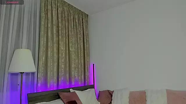 Girls: Stay up-to-date with the new immersive cumshows range and check-out the cutest escorts exhibit their wet clitoris and sweet physiques as they strip off and climax.