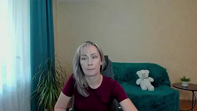 Julia_Cherry_ from StripChat is Freechat
