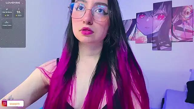 Julieta_Shelby from StripChat is Freechat
