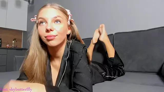 Girls: Stay up-to-date with the new immersive cumshows range and check-out the cutest escorts exhibit their wet clitoris and sweet physiques as they strip off and climax.
