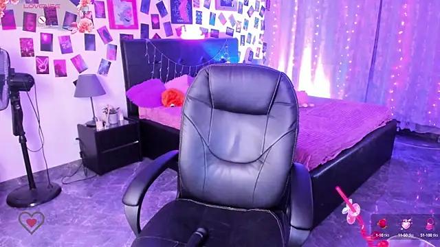Girls: Stay up-to-date with the new immersive cumshows range and check-out the cutest escorts exhibit their wet clitoris and sweet physiques as they strip off and climax.