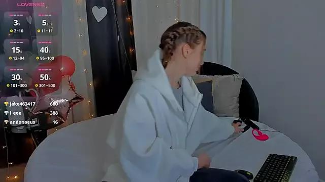 Girls: Stay up-to-date with the new immersive cumshows range and check-out the cutest escorts exhibit their wet clitoris and sweet physiques as they strip off and climax.
