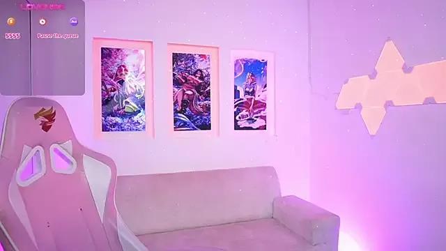 Girls: Stay up-to-date with the new immersive cumshows range and check-out the cutest escorts exhibit their wet clitoris and sweet physiques as they strip off and climax.