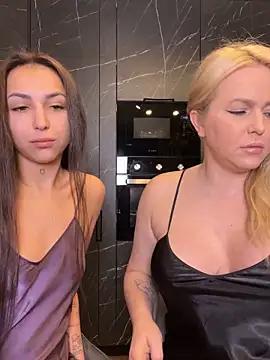 Girls ecstasy: Improve your chatting skills with these steamy streamers, and dive into the immersive world of exposed attraction.